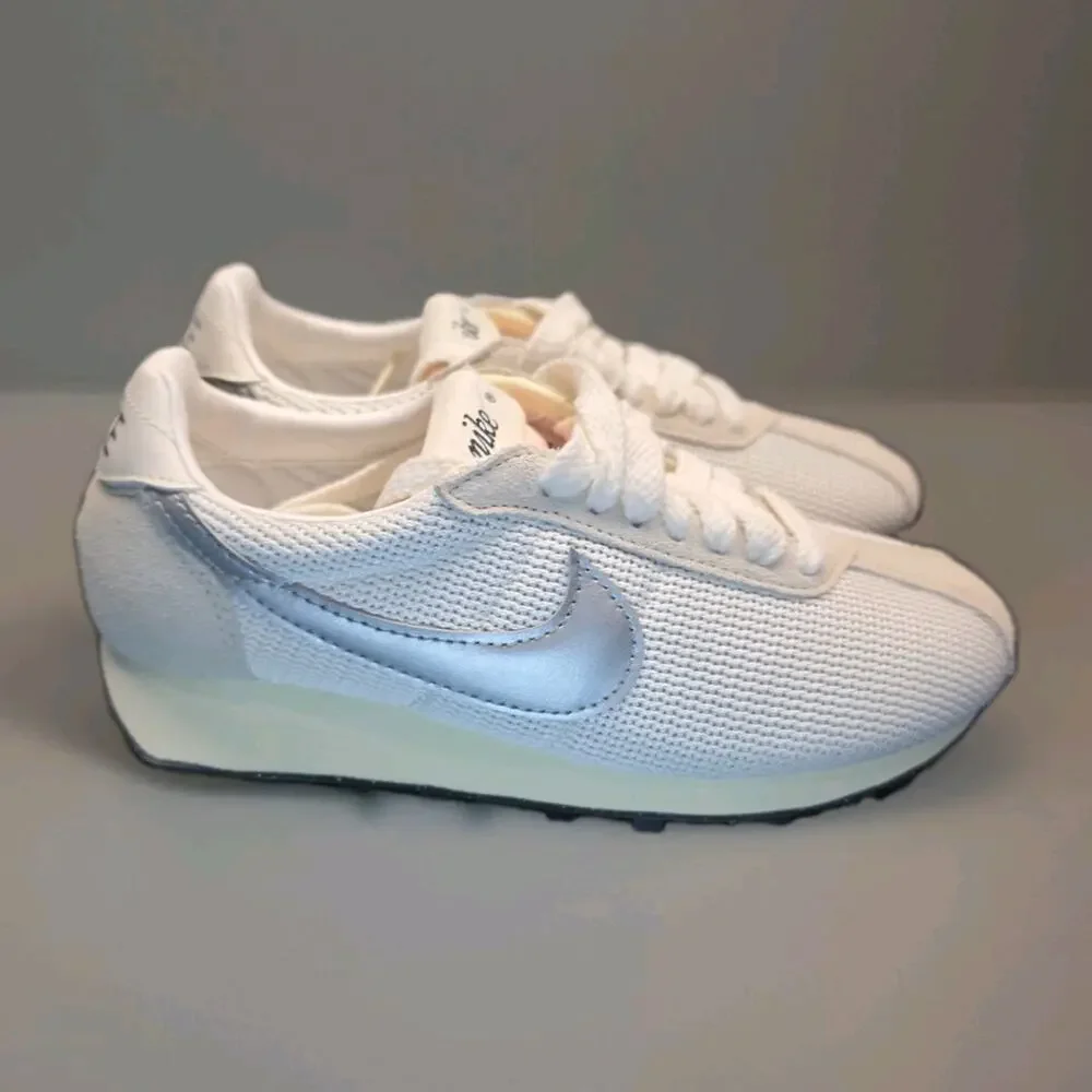 Size 7 - Nike LD 1000 Sail Metallic Silver W